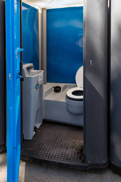 Best Portable bathroom rental  in Loch Lomond, VA